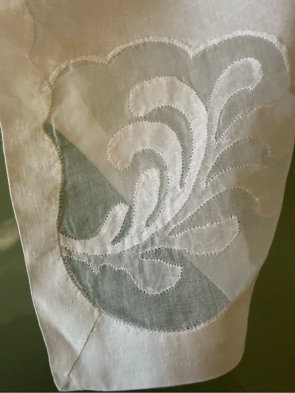 Embroidered Vintage Linen White Napkins - Set of 8 Dinner Napkins